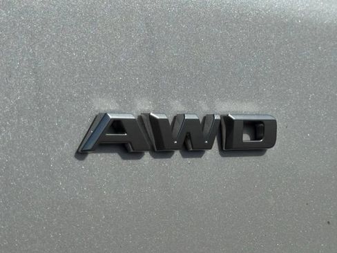 Certified 2023 Cadillac XT5 Sportv w/ Technology Package AWD/4WD image 10