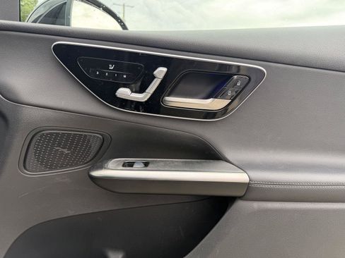 Certified 2025 Mercedes-Benz GLC 300 4MATIC image 30