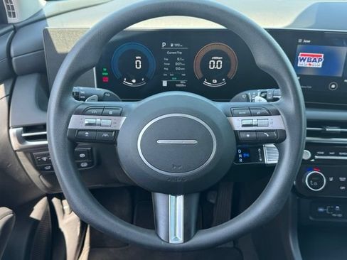 Used 2025 Hyundai Tucson Blue AWD/4WD image 16