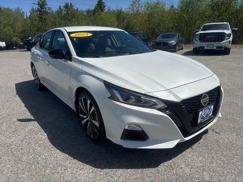 Used 2021 Nissan Altima 2.5 SR AWD/4WD image 8