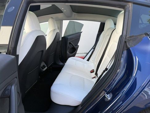 Used 2022 Tesla Model 3 Long Range AWD/4WD image 14