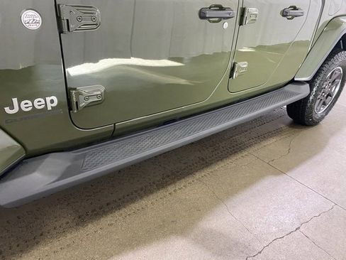 Used 2022 Jeep Gladiator Overland w/ Popular Equipment Package image 22