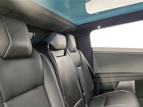 Used 2025 Tesla Cybertruck AWD Crew Cab image 23