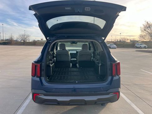 Used 2024 Kia Sorento SX image 28