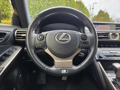 Used 2014 Lexus IS 350 AWD image 19
