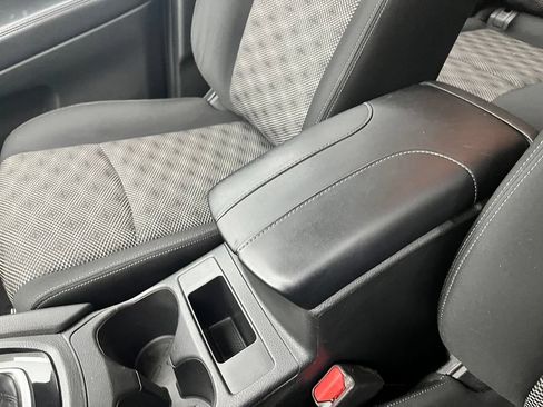 Used 2020 Nissan Rogue Sport SV FWD image 28