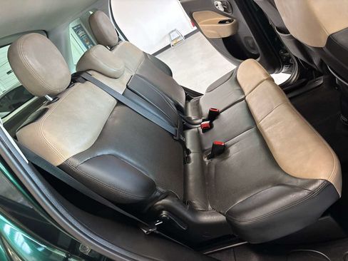 Used 2014 FIAT 500L Lounge FWD image 23