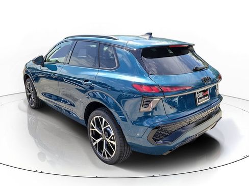 New 2026 Audi Q3 quattro 2.0T AWD/4WD image 3