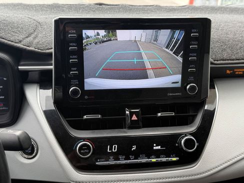Used 2021 Toyota Corolla SE FWD image 18