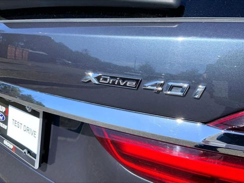 Used 2022 BMW X7 xDrive40i w/ M Sport Package image 10