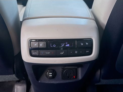 Used 2024 Hyundai Palisade Limited image 20