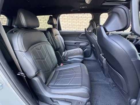 Used 2027 Kia Telluride EX X-Line w/ Towing Package AWD/4WD image 18