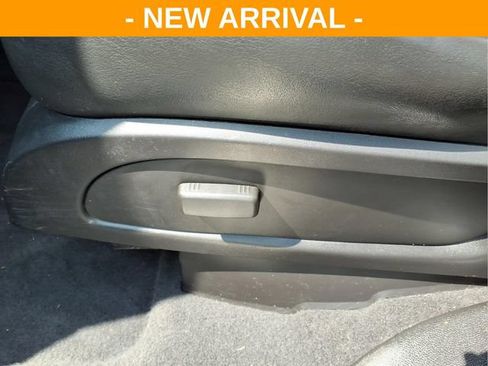 Used 2008 Buick Enclave CX FWD image 16