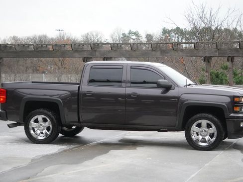 Used 2014 Chevrolet Silverado 1500 High Country w/ High Country Premium Package image 17