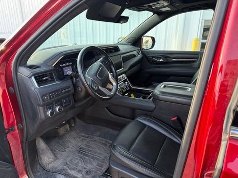 Used 2021 GMC Yukon Denali w/ Denali Premium Package AWD/4WD image 10