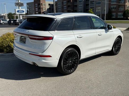 Certified 2022 Lincoln Corsair Reserve w/ Equipment Group 201A image 3