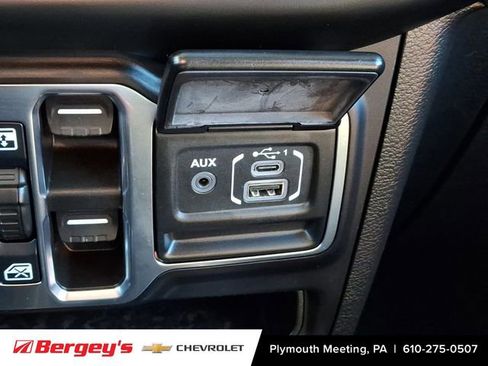 Used 2021 Jeep Wrangler Unlimited Sahara AWD/4WD image 27