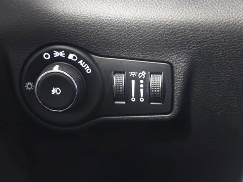 Used 2022 Jeep Compass Latitude w/ Convenience Group FWD image 26