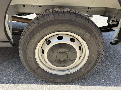 New 2026 Ford Transit 250 148 Medium Roof RWD image 11