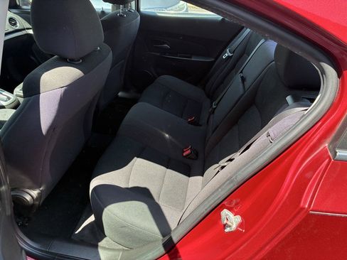 Used 2014 Chevrolet Cruze LT FWD image 15