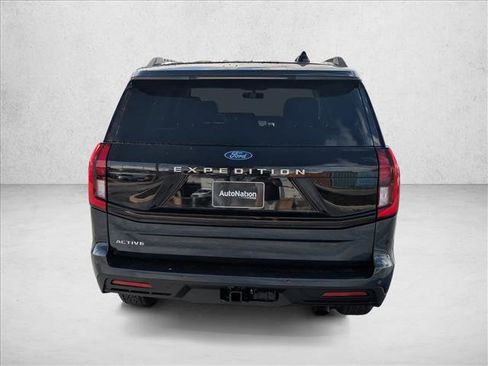 New 2025 Ford Expedition Active RWD image 7
