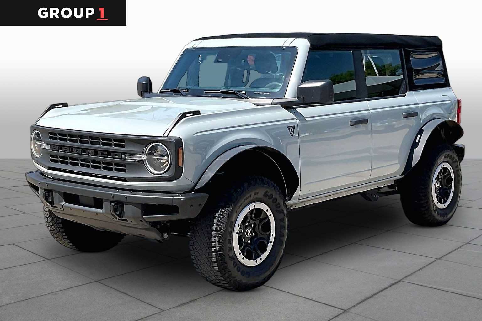 Used 2023 Ford Bronco 4-Door w/ Sasquatch Package AWD/4WD image 1
