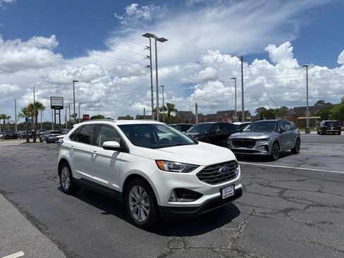 Used 2020 Ford Edge Titanium FWD image 1
