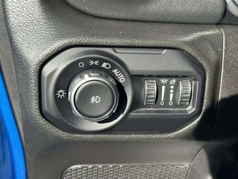 Certified 2022 Jeep Wrangler Unlimited High Altitude image 27