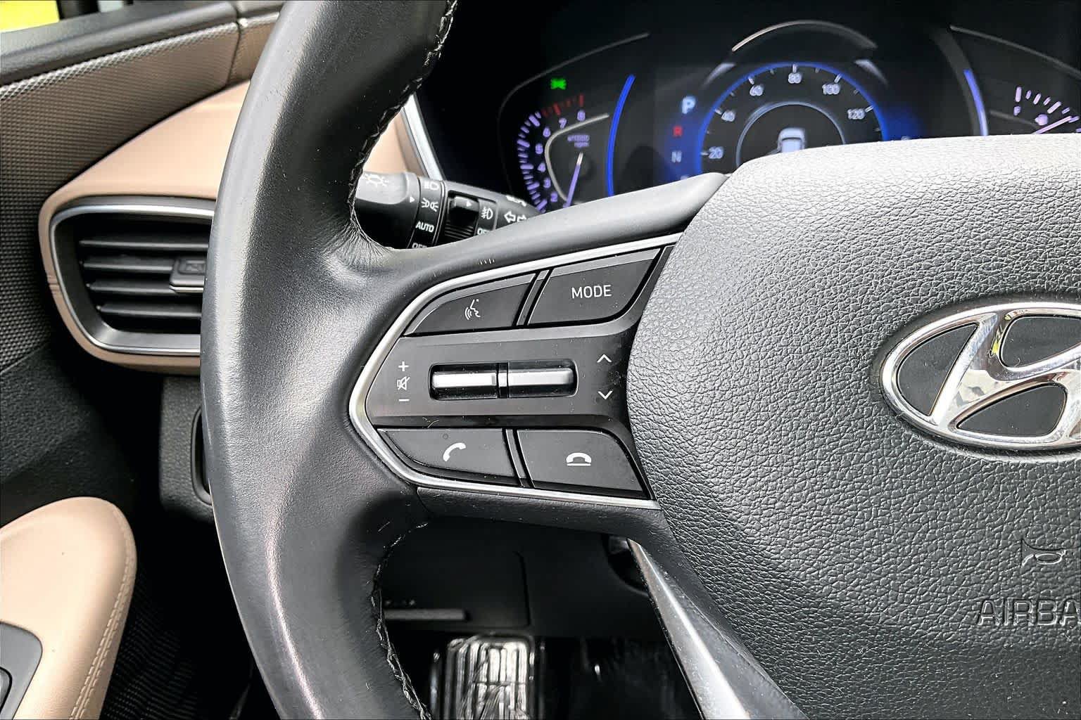 Used 2019 Hyundai Santa Fe SEL FWD image 23