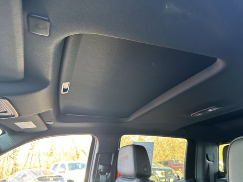 Used 2023 Chevrolet Silverado 1500 High Country w/ High Country Premium Package image 7