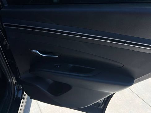 Used 2022 Hyundai Tucson SEL FWD image 9
