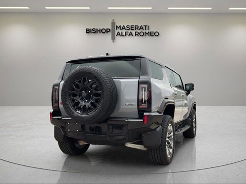 Used 2024 GMC Hummer EV 2X w/ LPO, Illumination Package image 6