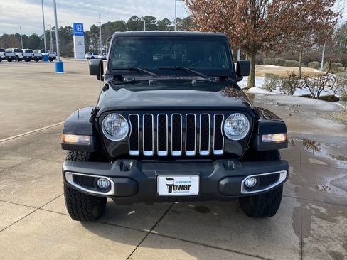 Used 2023 Jeep Wrangler Unlimited Sahara image 2