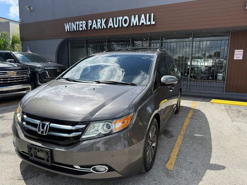 Used 2016 Honda Odyssey Touring image 1