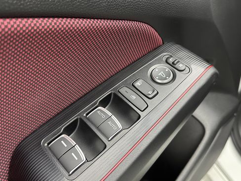 Used 2025 Honda Civic Si image 12