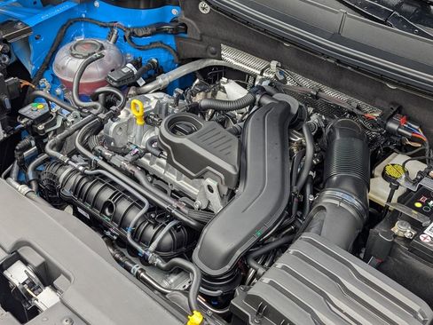 New 2026 Volkswagen Taos SEL image 38