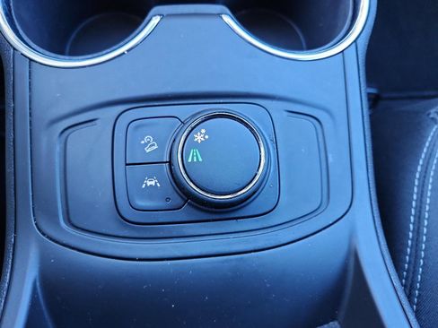 Certified 2023 GMC Terrain SLE image 16