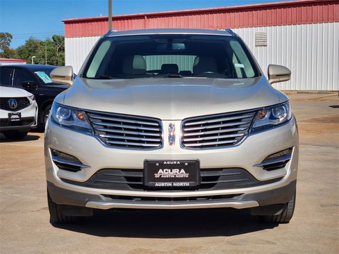 Used 2017 Lincoln MKC Reserve image 2