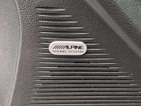 Used 2016 Dodge Challenger R/T Scat Pack w/ Leather Interior Group image 13