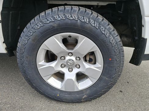 Used 2020 RAM 1500 Big Horn image 12