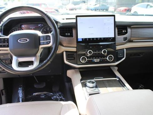 Used 2024 Ford Expedition Max Limited RWD image 16