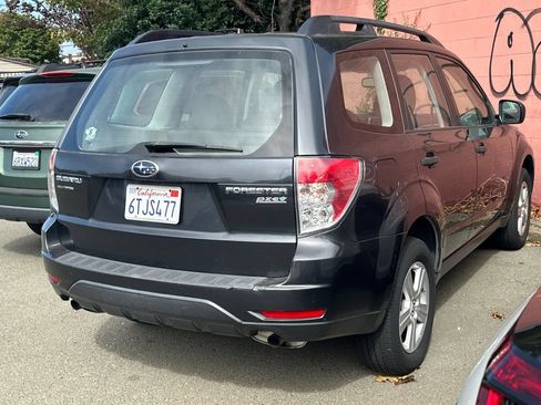 Used 2011 Subaru Forester 2.5X AWD/4WD image 5