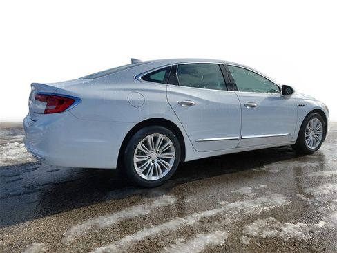 Used 2019 Buick LaCrosse Essence w/ Sights and Sounds Package image 4