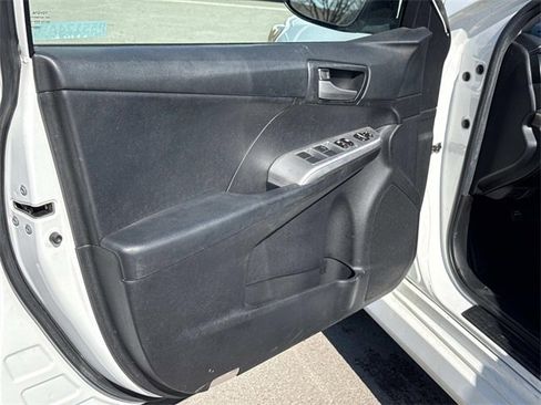 Used 2012 Toyota Camry SE image 10