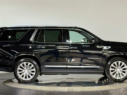 Used 2022 GMC Yukon Denali w/ Denali Ultimate Package image 11