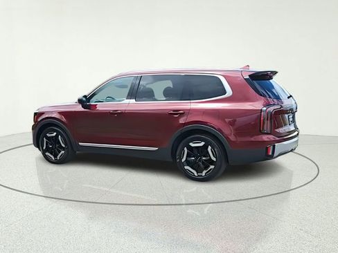 Certified 2023 Kia Telluride EX FWD image 3