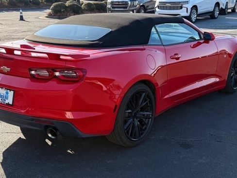 Used 2020 Chevrolet Camaro LT image 12