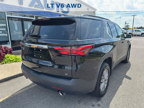 Used 2023 Chevrolet Traverse LT w/ LPO, Cargo Package AWD/4WD image 4