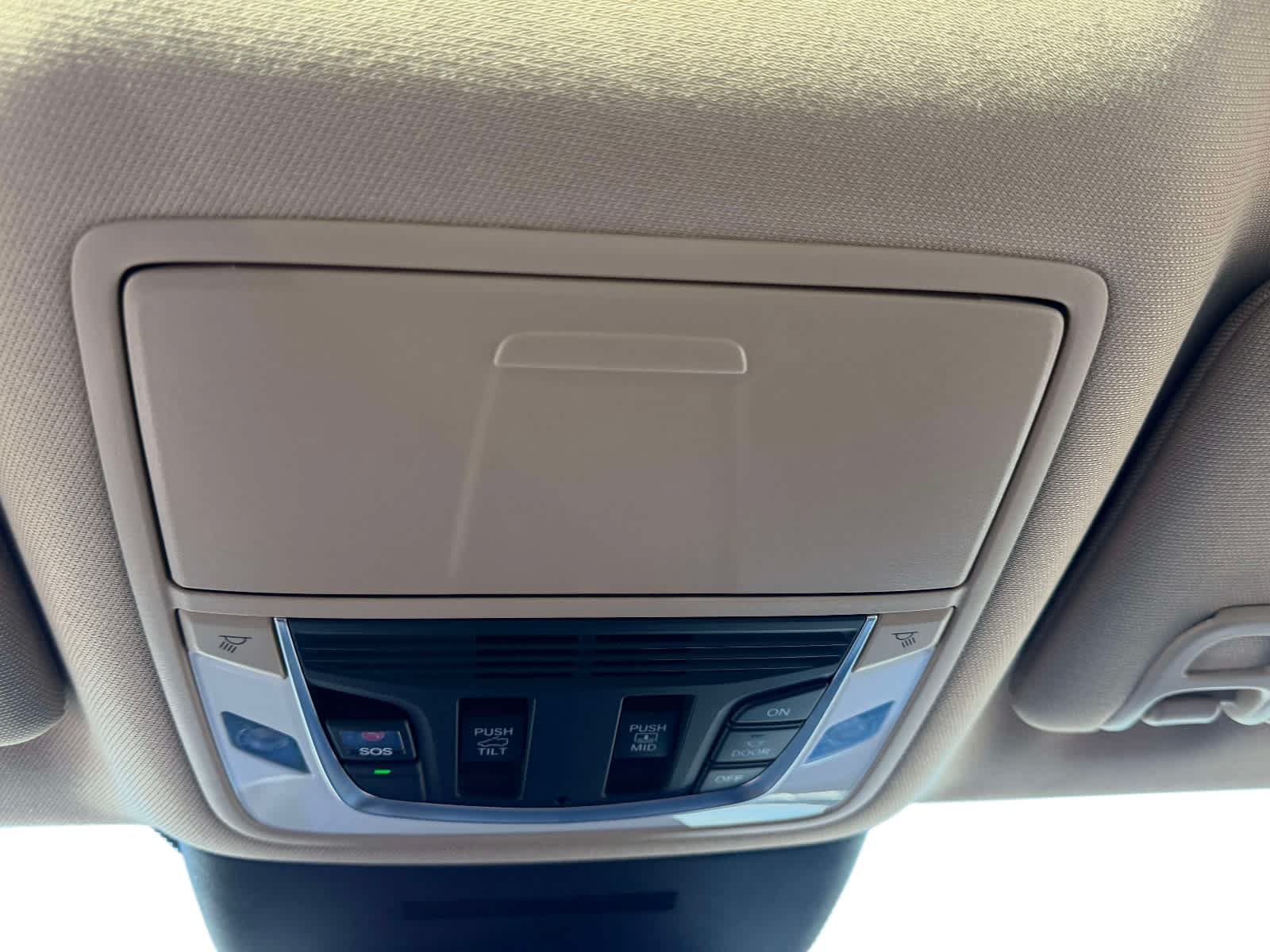 Used 2026 Acura MDX SH-AWD image 31
