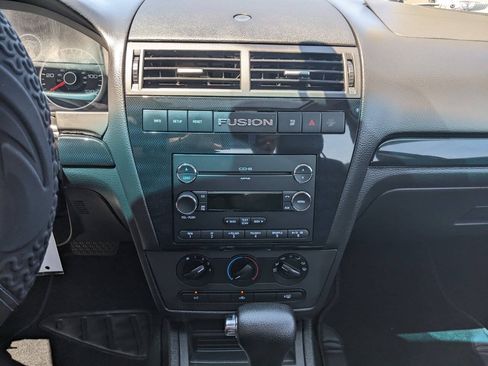Used 2009 Ford Fusion SE FWD image 20